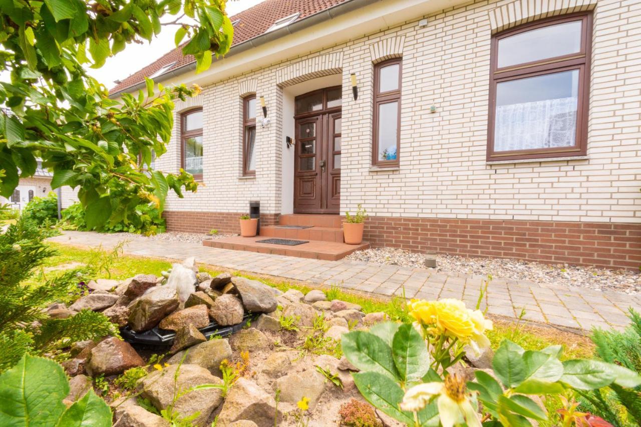 Ostsee Ferienwohnung Hummelhus Steinbeck Dış mekan fotoğraf